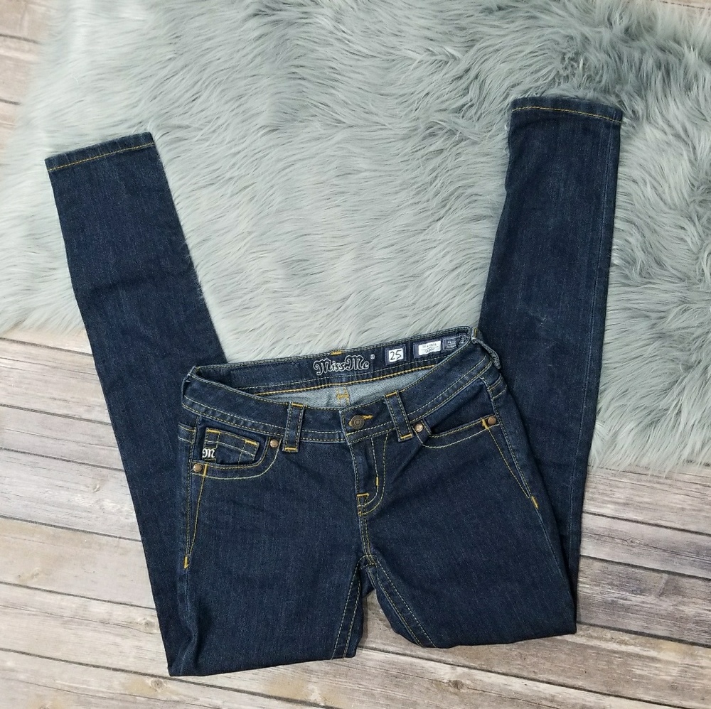 EUC Miss Me MidRise Skinny